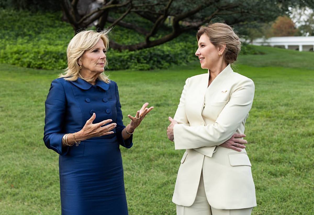 Олена Зеленська vs. Джилл Байден: порівнюємо образи перших леді